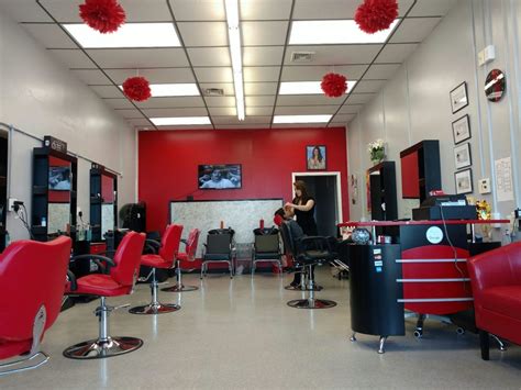 Bollywood salon - Bollywood Salon Bollywood Salon is a beauty salon in Cook, Illinois located on Dempster Street. Bollywood Salon is situated nearby to Seneca Park and the synagogue Congregation Or Torah.
